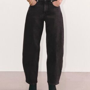 Everlane “the way high” barrel Jean black size 28 L